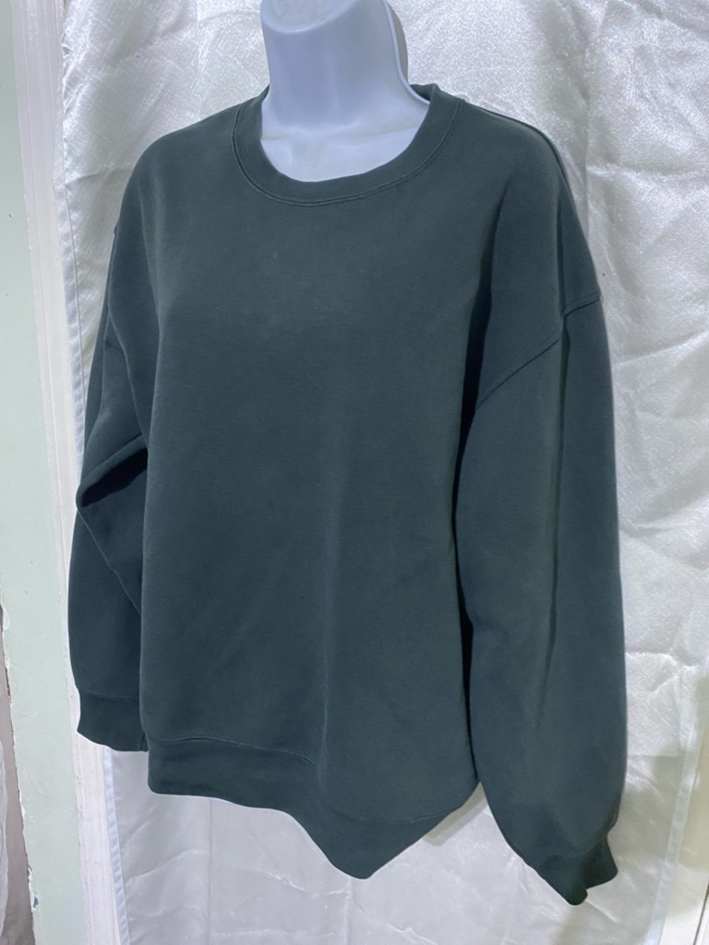 Uniqlo Men's Crewneck Sweater - Dark Green